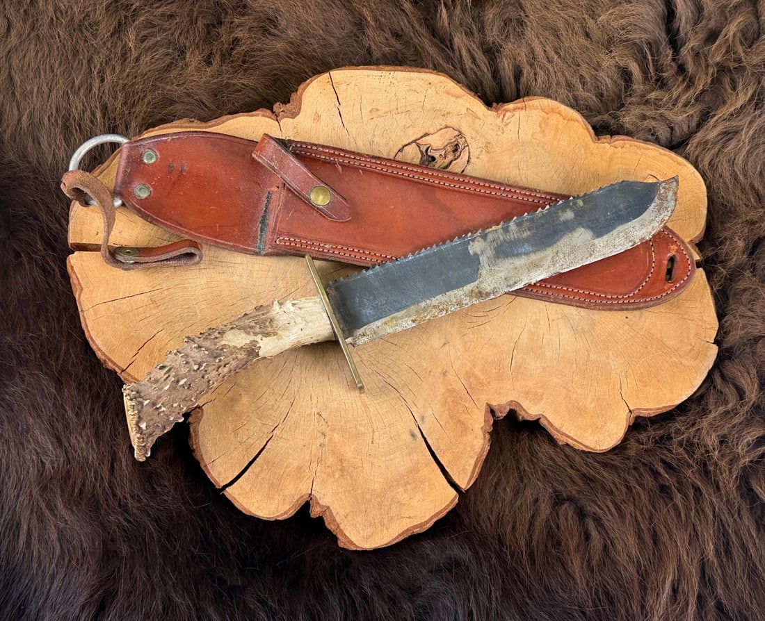 WW2 Theater Made Saw Blade Elk Horn Bowie Knife (1 of 8)