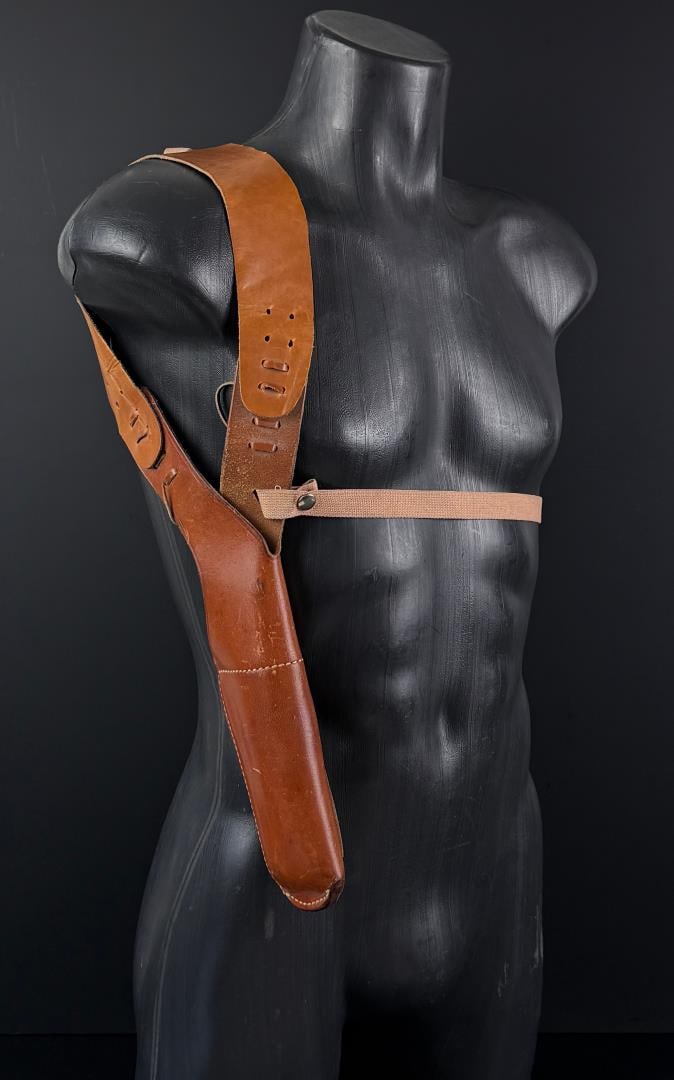 Bianchi X15 Shoulder Holster: Medium framed handgun.