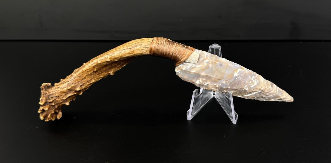 Bo Earls Handmade Horn Handle Knife: Handmade by Bo Earls. Bo is one of the finest modern flint and obsidian knappers. His knives are some of the nicest money can buy. The handle is whitetail deer horn. 8 1/4" long