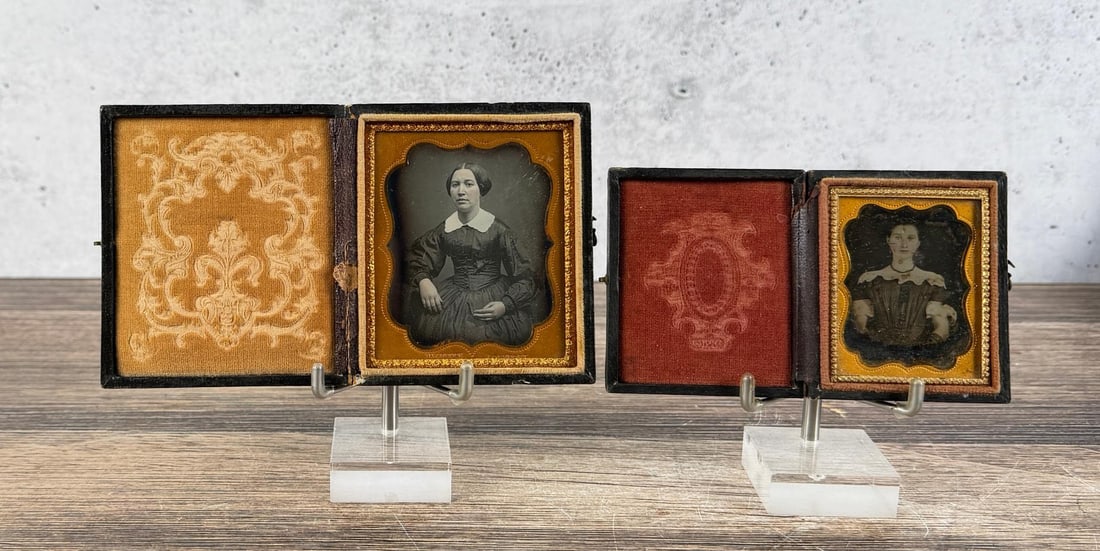Antique Daguerreotype Photos Well Dressed Women (1 of 6)