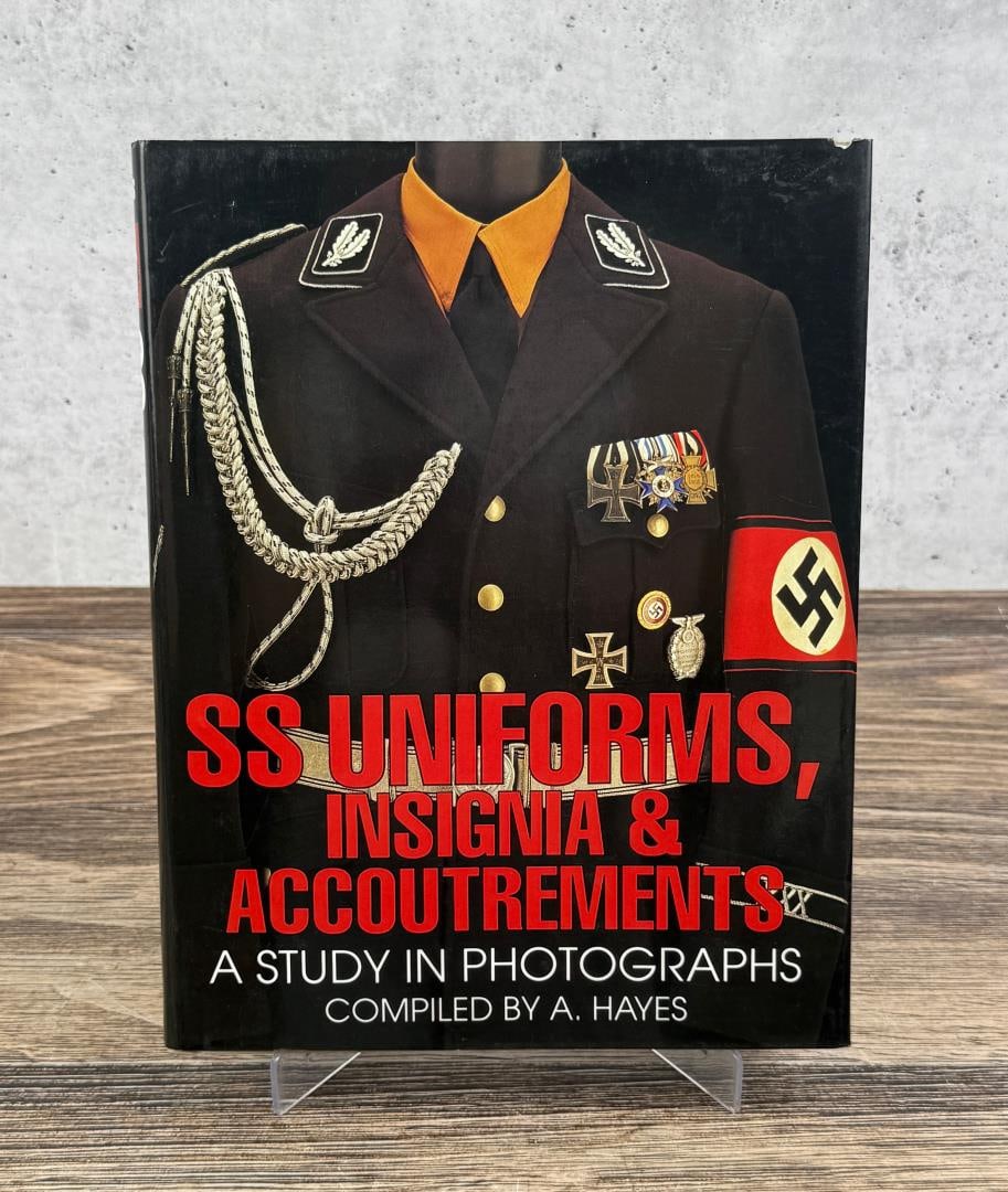 SS Uniforms Insignia & Accoutrements: A. Hayes. 1996