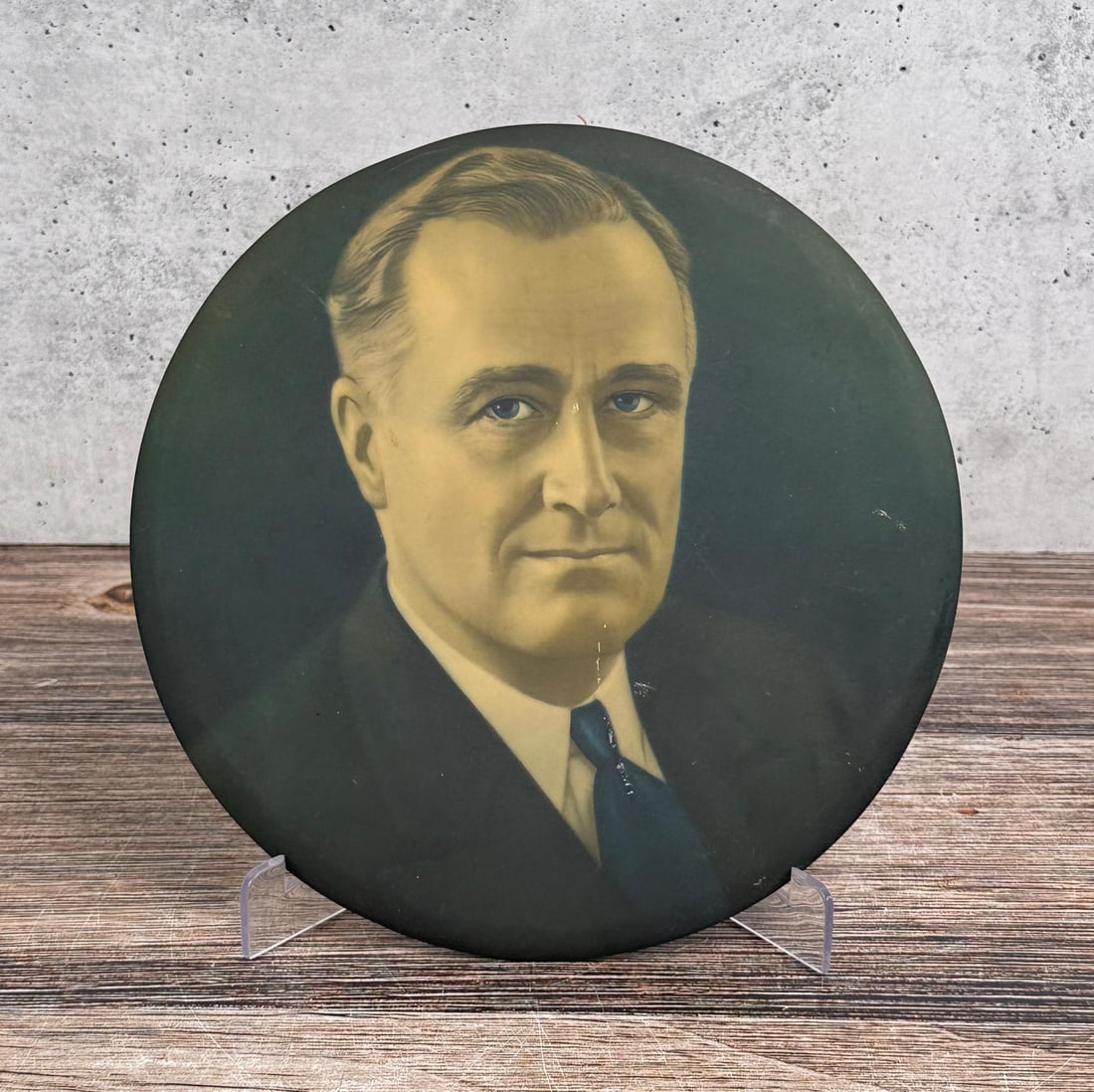 Franklin D Roosevelt Chimney Flue Cover: Made by P.N. Co of Chicago Illinois. 8 7/8" in diameter.