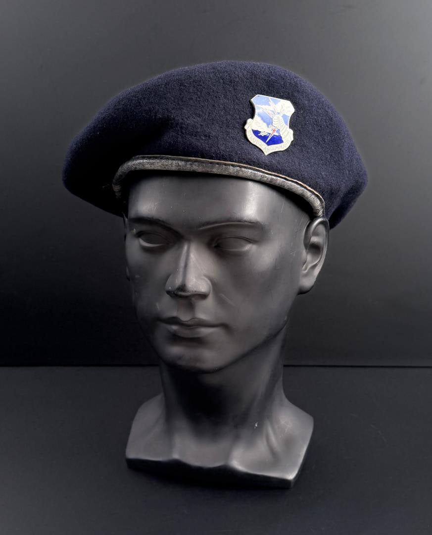 US Air Force Strategic Air Command Blue Beret: Size 7 1/8