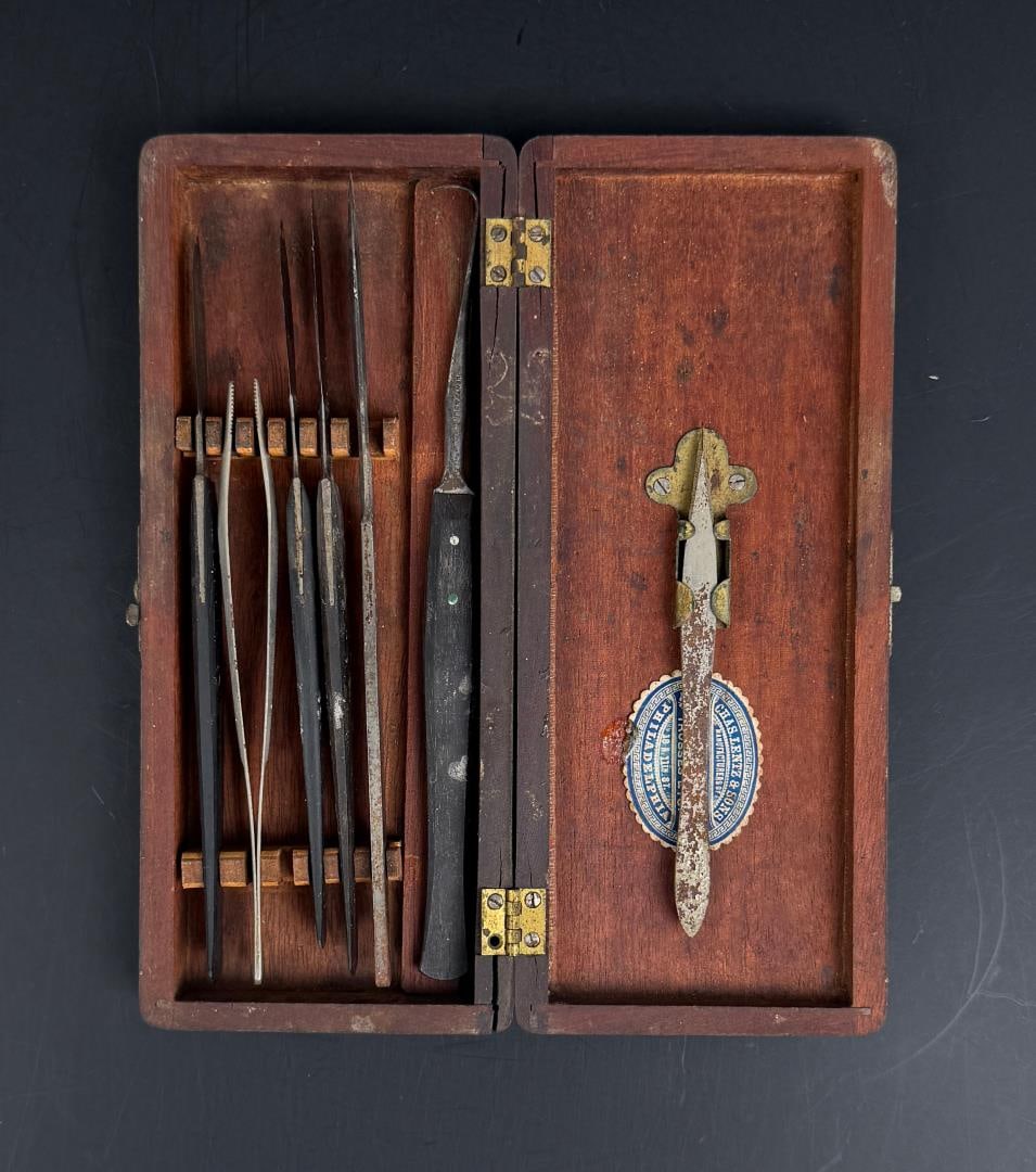 Civil War Lentz and Sons Field Surgeon Kit (1 of 7)
