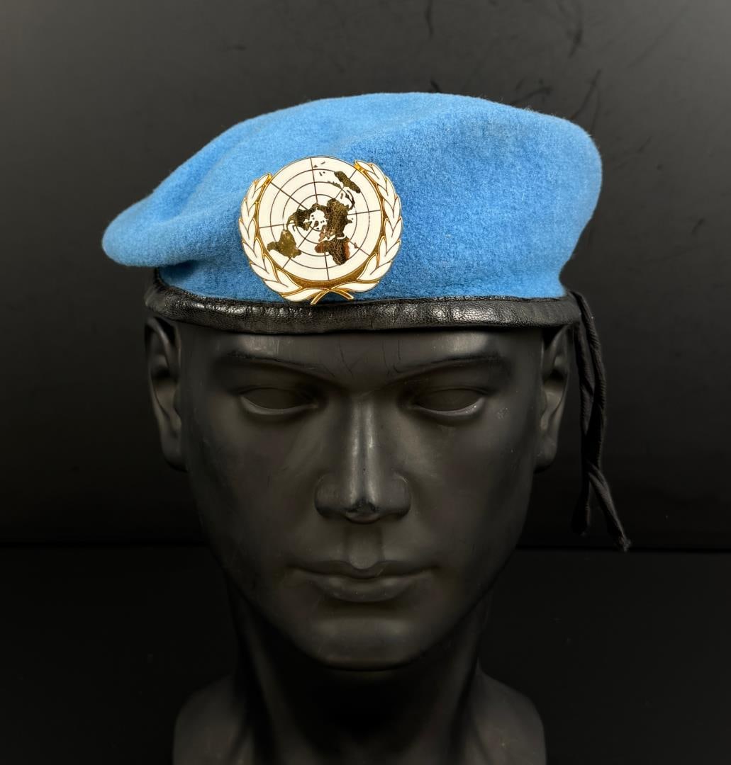 UN United Nations Peacekeeping Force Beret: 57 cm size.