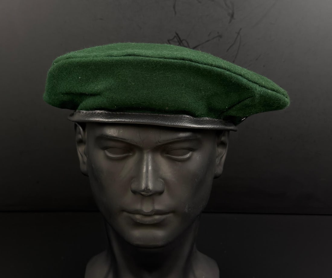 German Special Forces Green Beret: Size 7 3/8