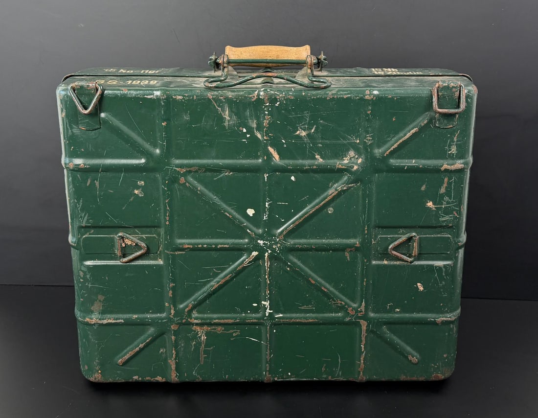 WW2 German M24 Stick Grenade Case (1 of 5)
