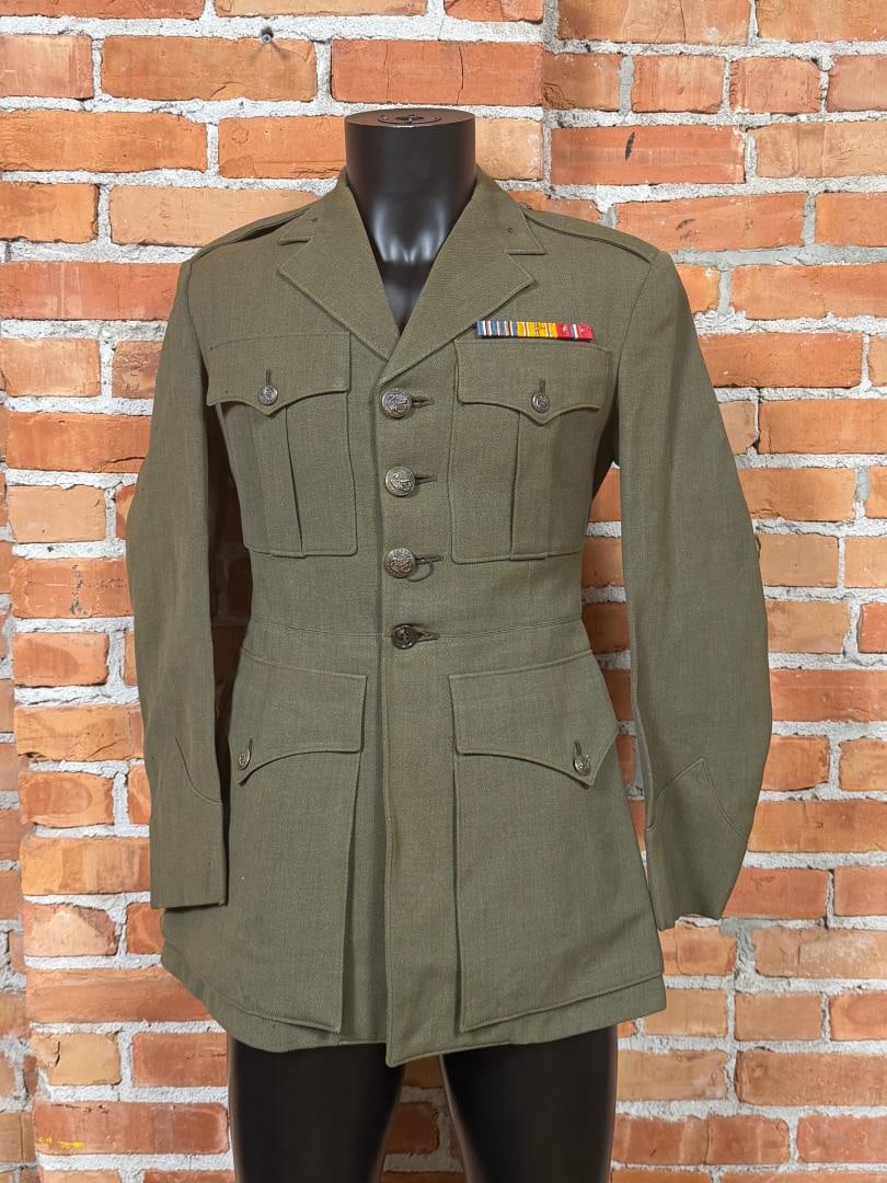 WW2 USMC Marine Corps Tailored Uniform (1 of 10)