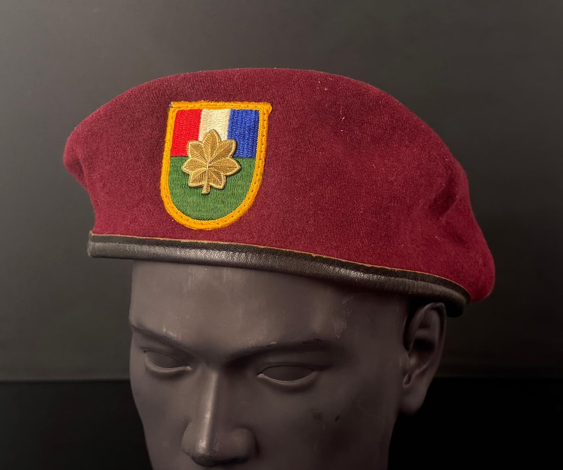 US Army Ranger Special Forces Maroon Beret: Nice example