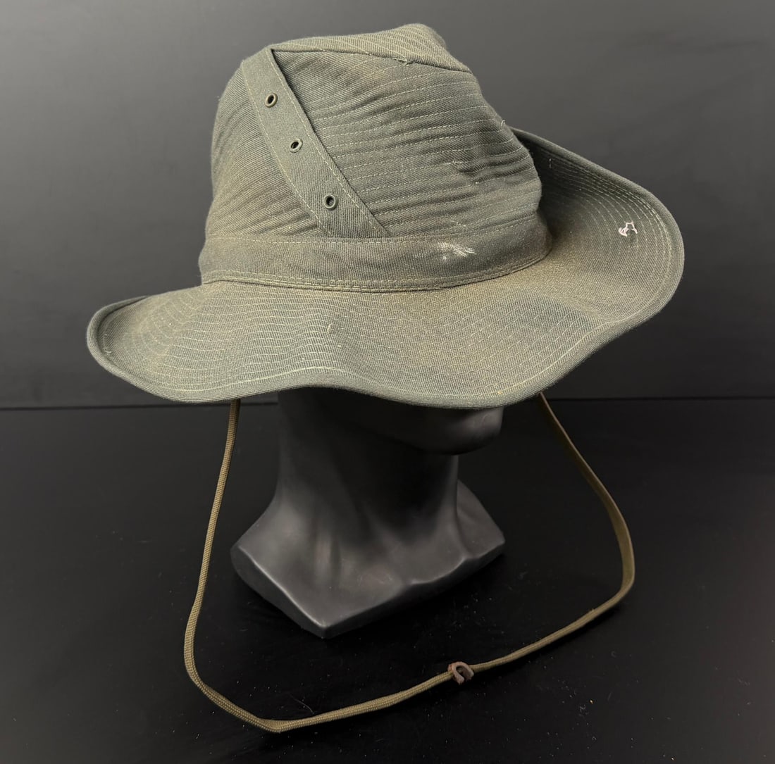 Vietnam War US Army Tropical Boonie Hat: Size Medium