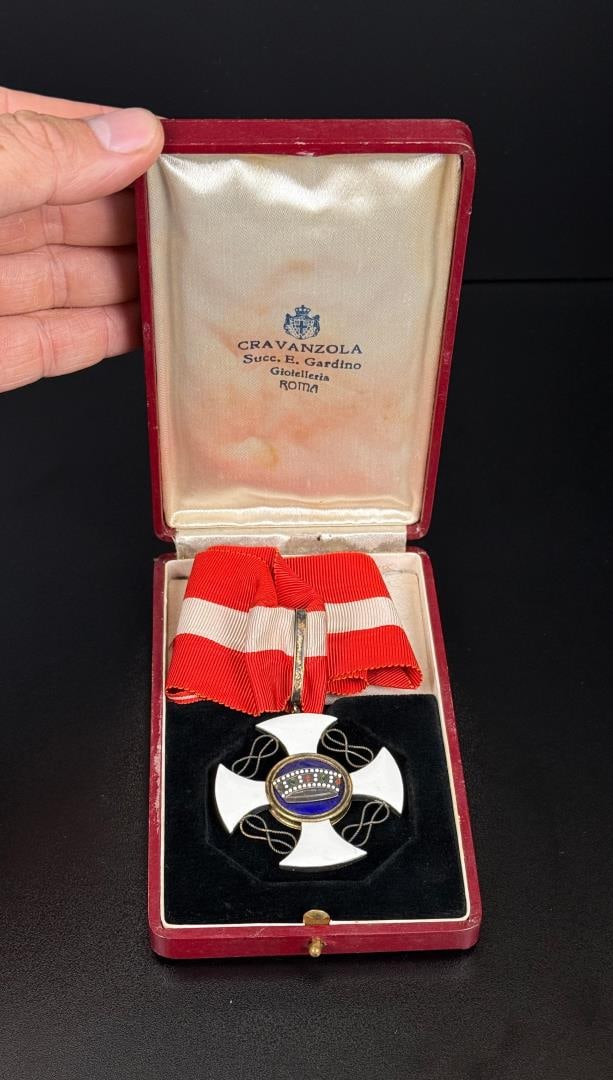 Knight's Cross Order of the Crown of Italy (1 of 7)