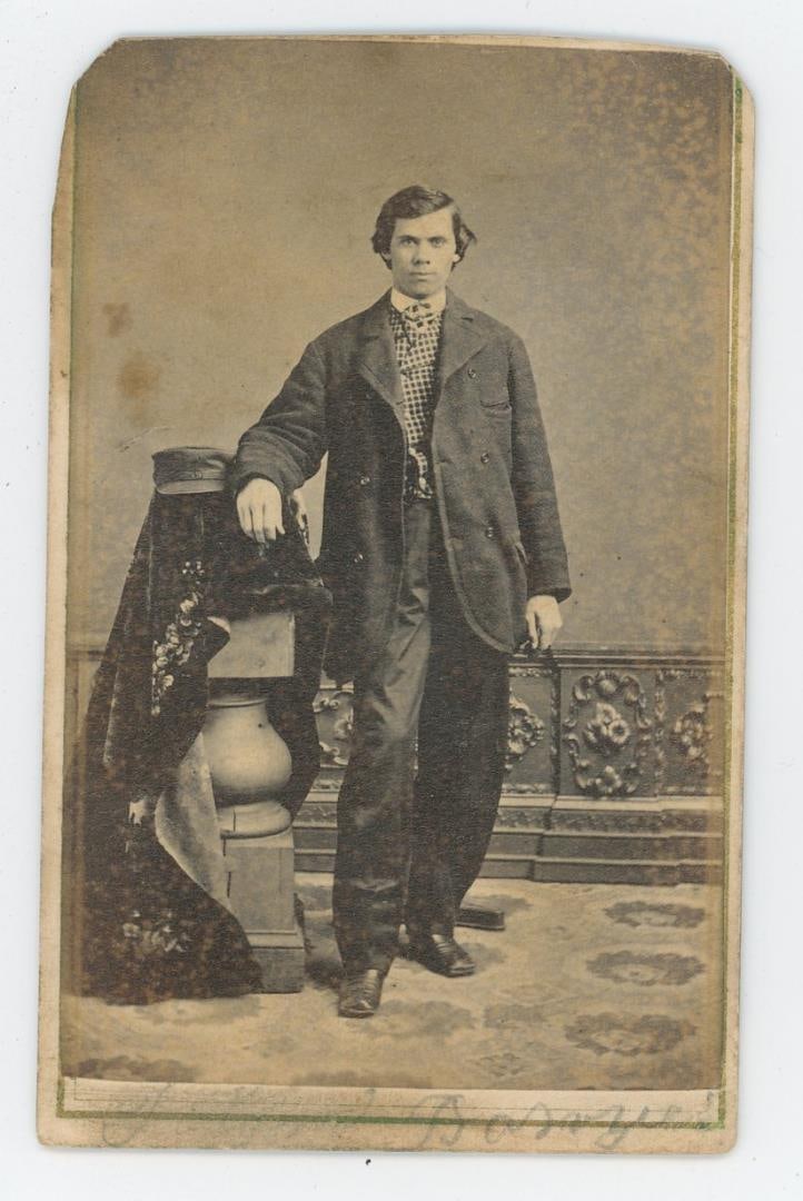 Ball & Thomas Studio CDV Photo Black Photographer (1 of 3)