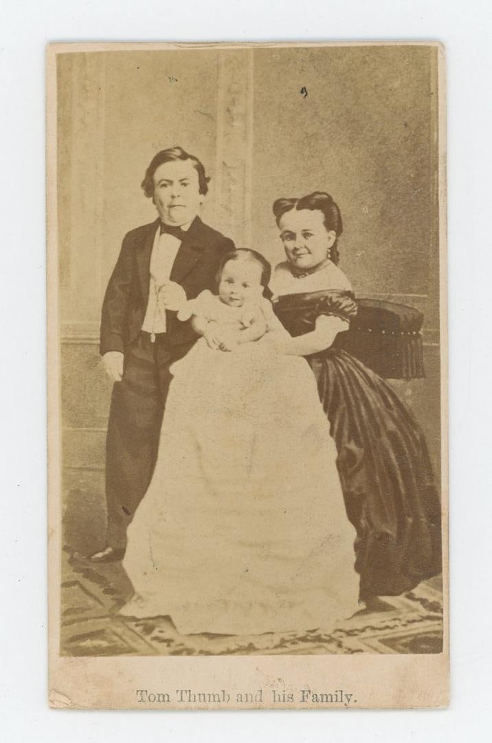 Tom Thumb Wife and Child Circus Midget CDV Photo (1 of 3)