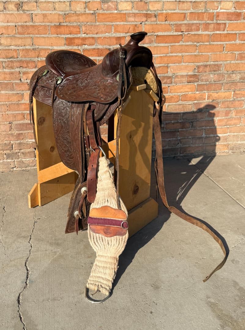 Fred Mueller Denver Colorado Tooled Leather Saddle (1 of 15)