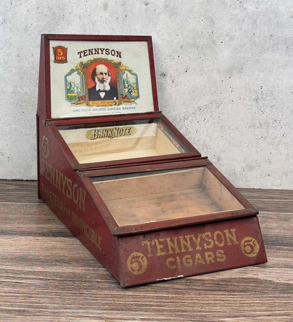 Tennyson Cigar 5 Cent Countertop Display Case (1 of 7)