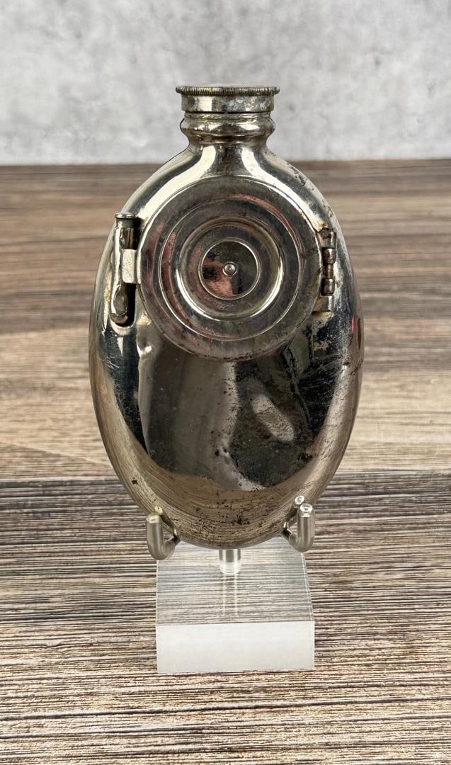 Cowboy Nickel Plated Pocket Spittoon Flask (1 of 4)