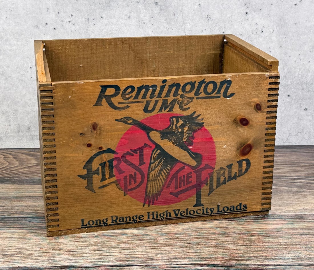 Remington UMC 12ga Express Wood Ammo Crate (1 of 7)