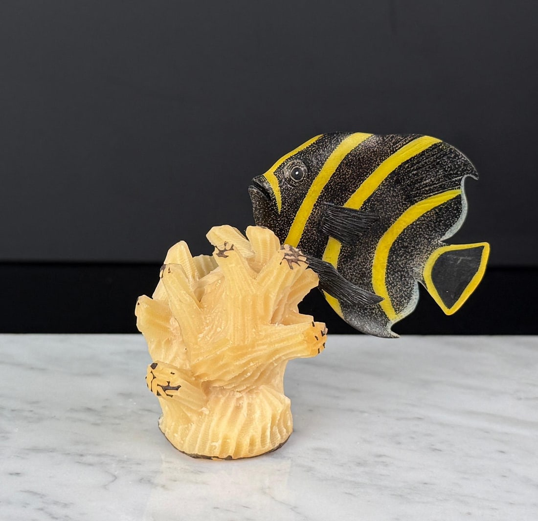 Wounaan Indian Angelfish Tagua Nut Carving (1 of 6)