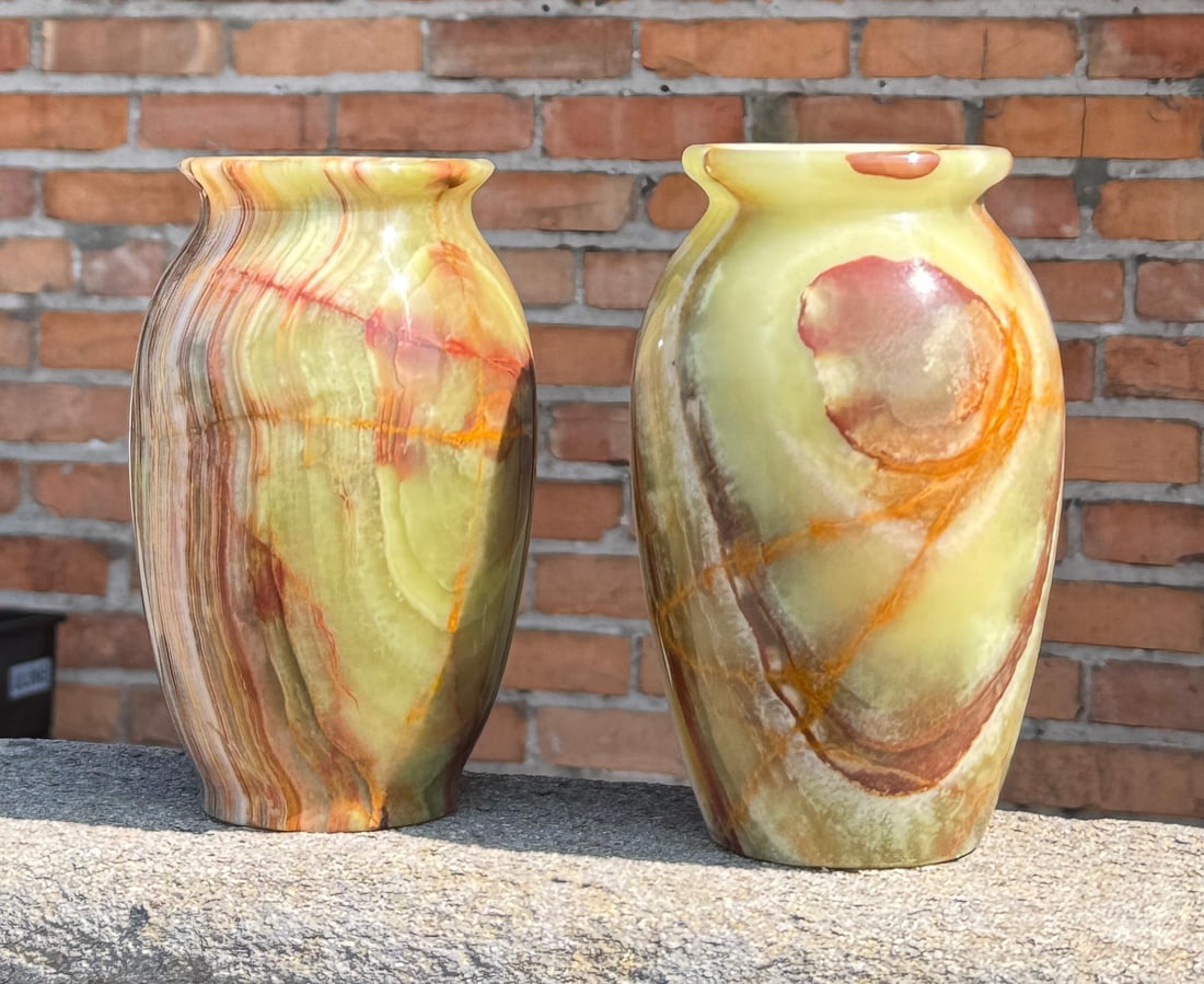 Mexican Onyx Vases (1 of 5)