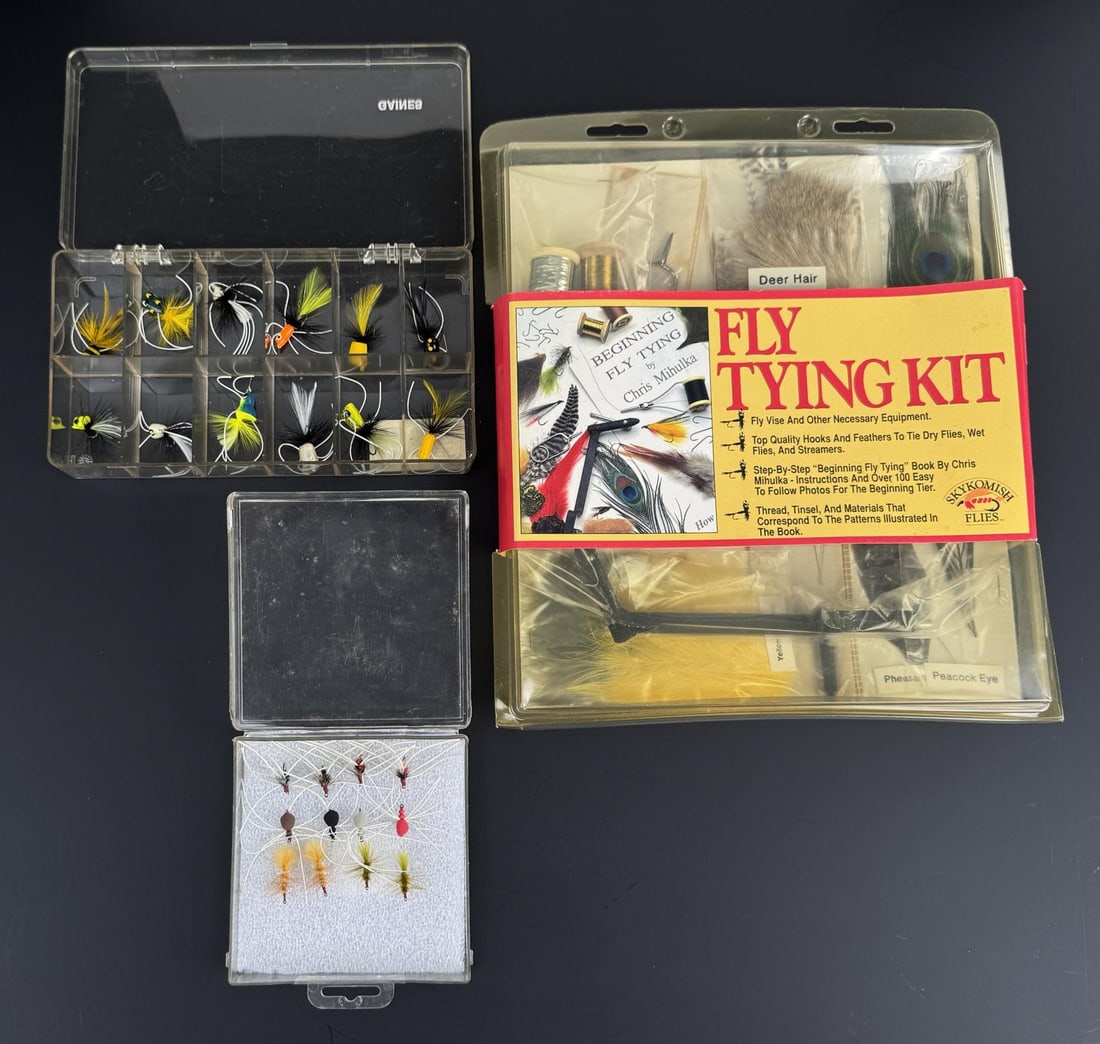Collection of Fishing Flies Skykomish Fly Vise (1 of 5)