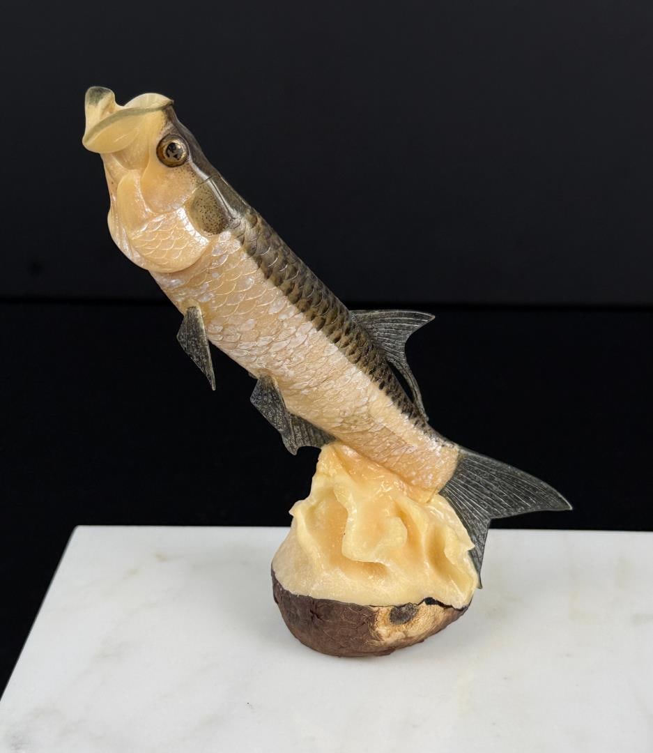 Wounan Indian Tarpon Fish Tagua Nut Carving (1 of 6)