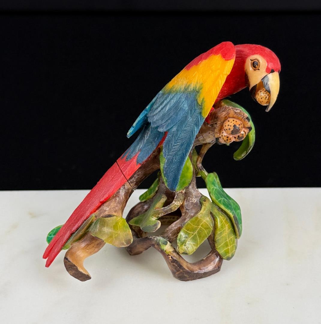 Wounan Indian Parrot Tagua Nut Carving (1 of 7)