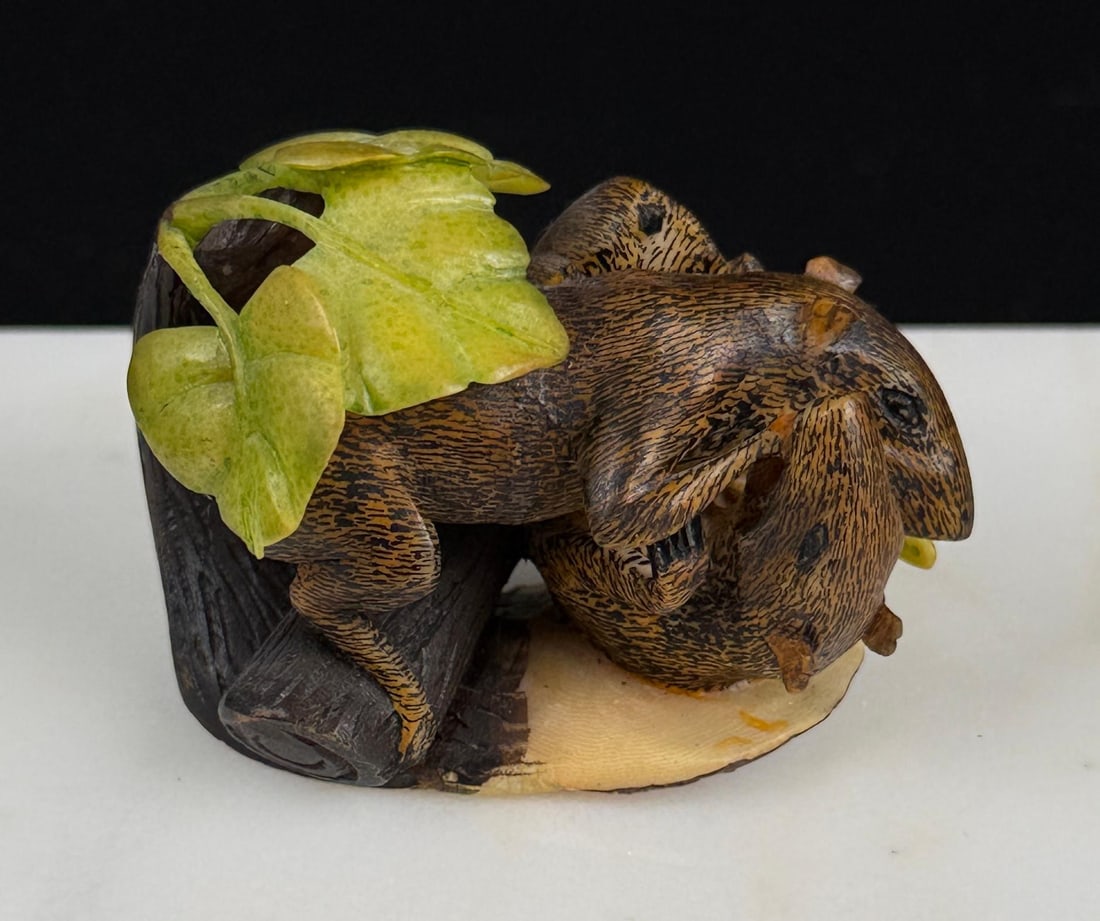 Wounan Indian Agouti Tagua Nut Carving (1 of 6)