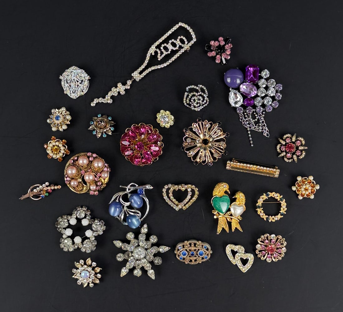 Collection of Rhinestone Costume Jewelry: Nice grouping