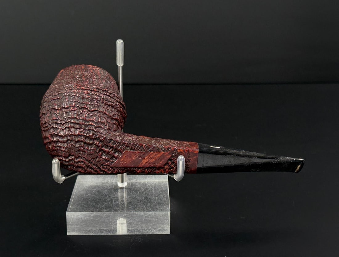 Carlo Scotti Castello Antiquari Briar Estate Pipe: Sea Rock briar GG sandblasted shape 55 straight pot. 6 1/8" long.