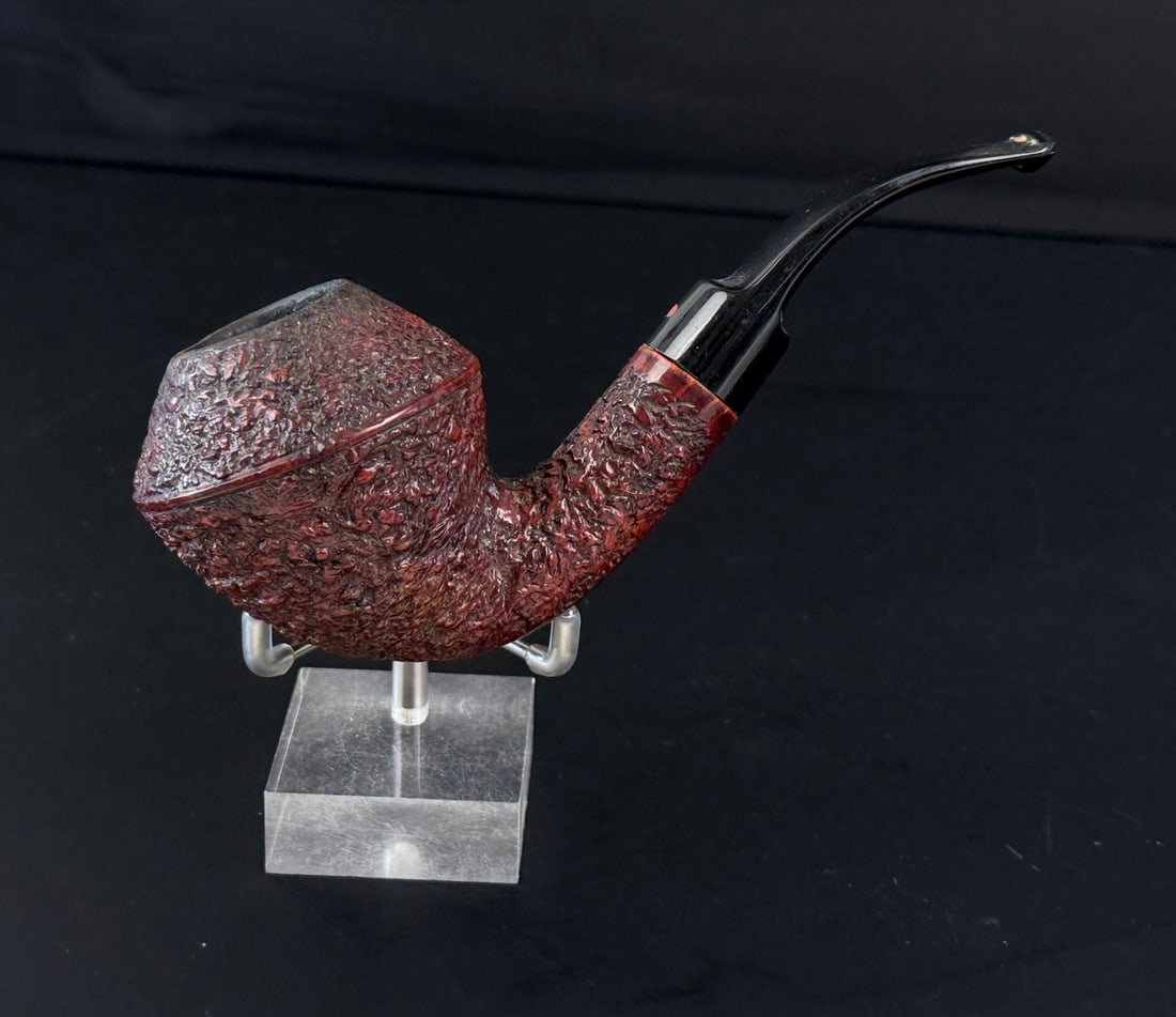 Ser Jacopo Maxima R1 Estate Tobacco Pipe: Oversized Rusticated Bulldog Briar. Handmade in Italy. 5 3/4" long.