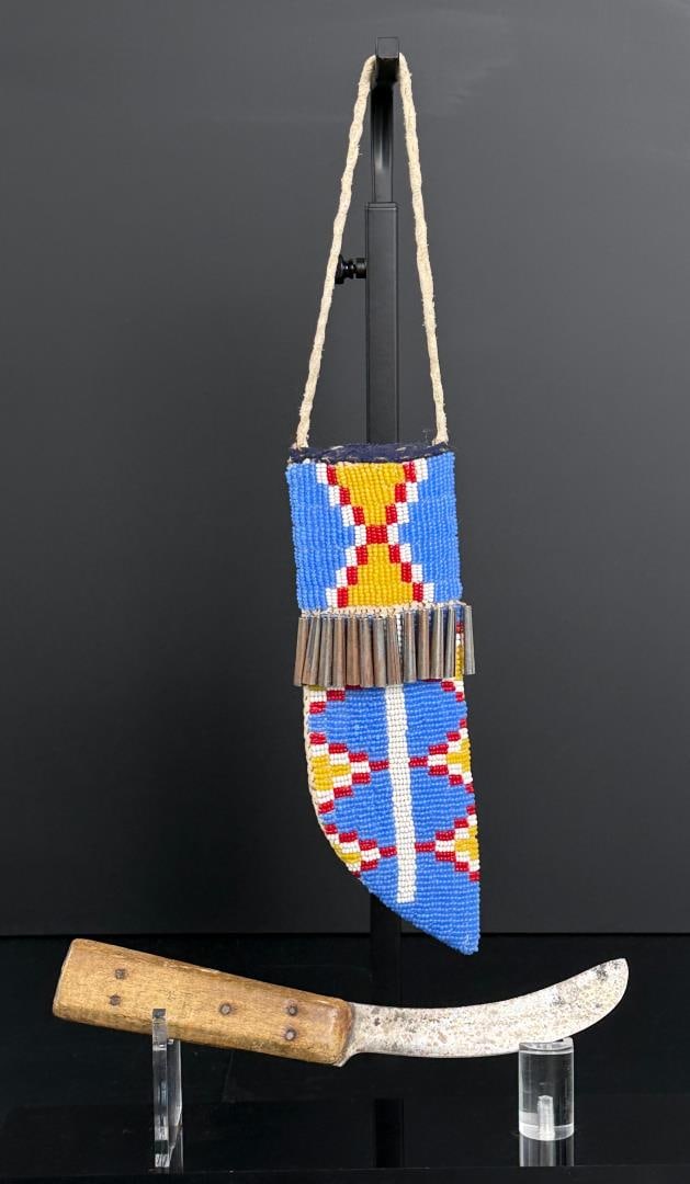 Blackfoot Indian Montana Beaded Knife Sheath (1 of 8)