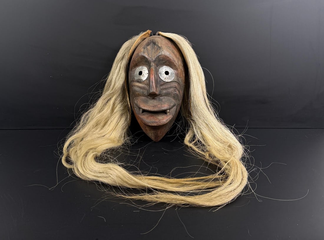 Iroquois Native American Indian False Face Mask: 26 3/4" by 12 3/8" by 5". Exceptional early mask. Old museum collection tag