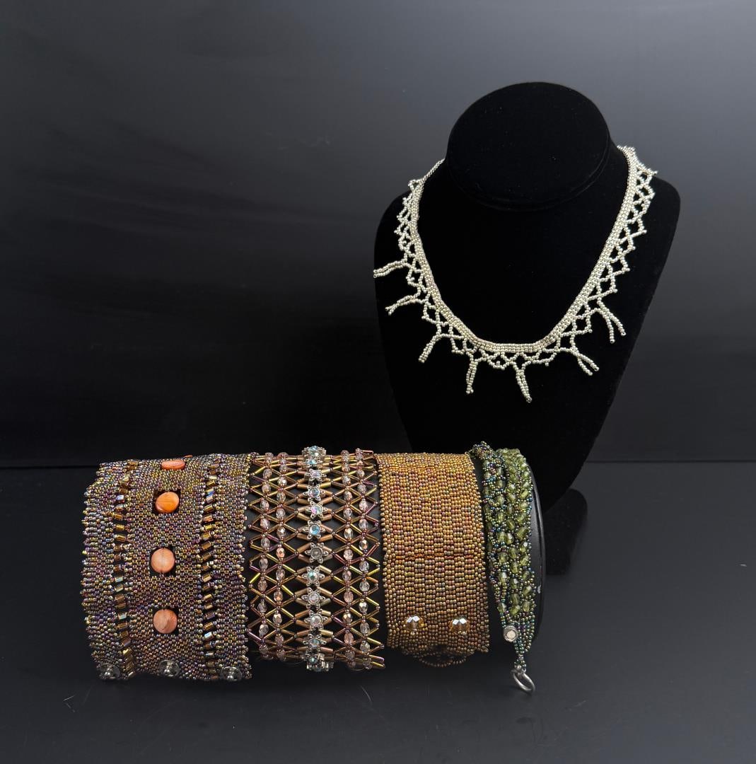 Carole Broussard Louisiana Beaded Jewelry: Nice grouping.