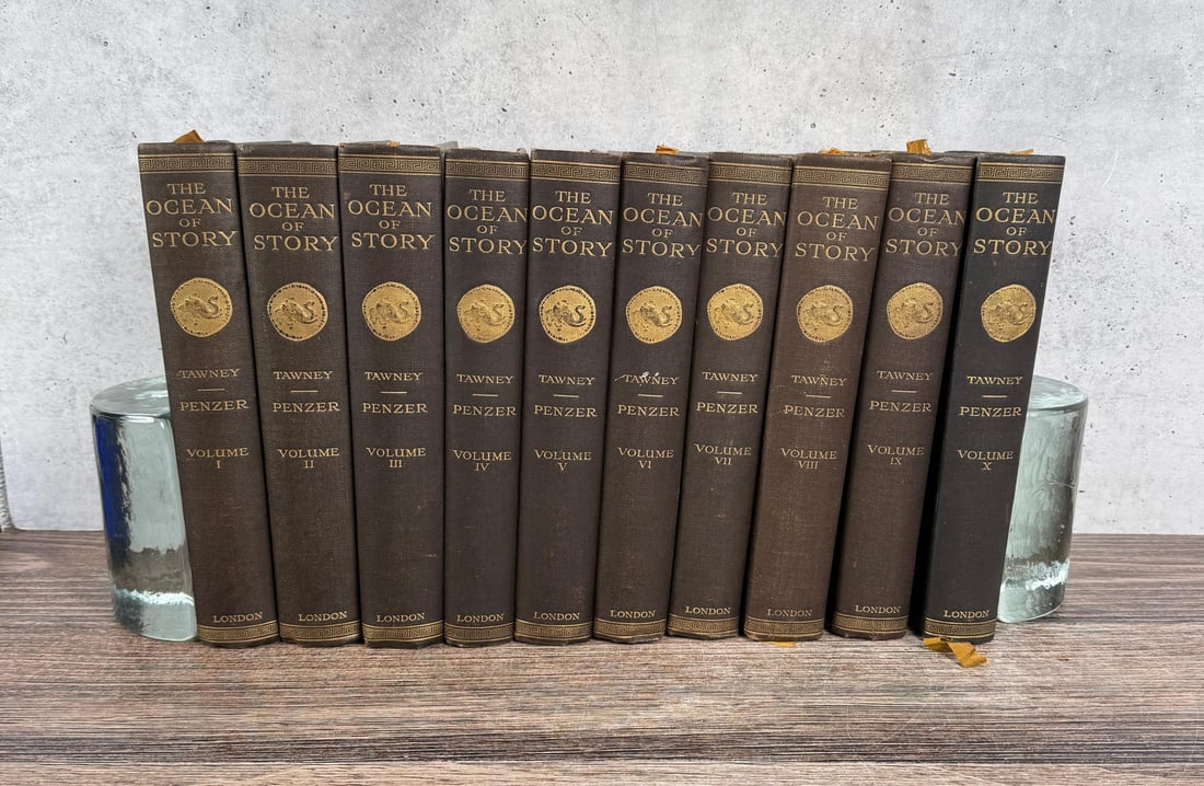 The Ocean of Story: 10 Volume Set. Limited Edition to 1500.