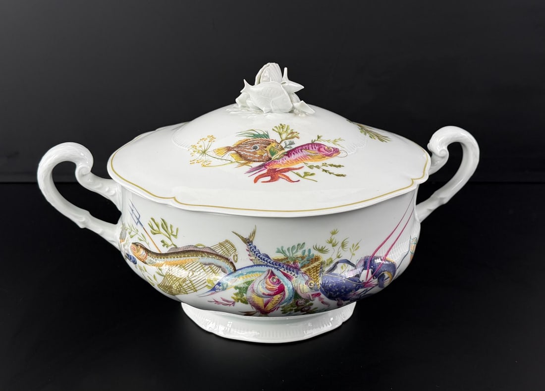 Haviland Limoges Calanque Porcelain Fish Tureen: 10" by 9 3/4" by 7 5/8"