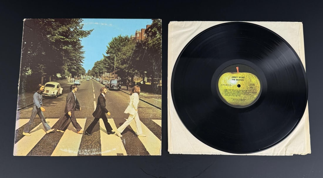 The Beatles Abbey Road Sewer Grate Record SO-383: Nice record. Sewer grate version.