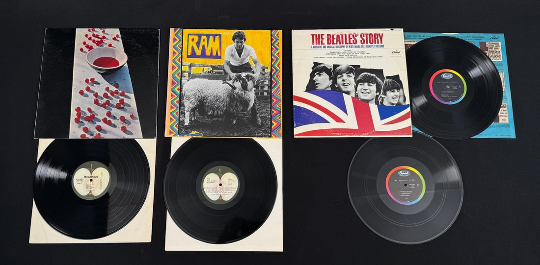 Collection of Paul McCartney 33 LP Vinyl Records: Nice grouping