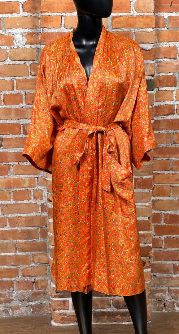 Vintage Silk Smoking Jacket: Nametag as shown. 26 1/2" shoulder to shoulder, 25" bust, 44" length.