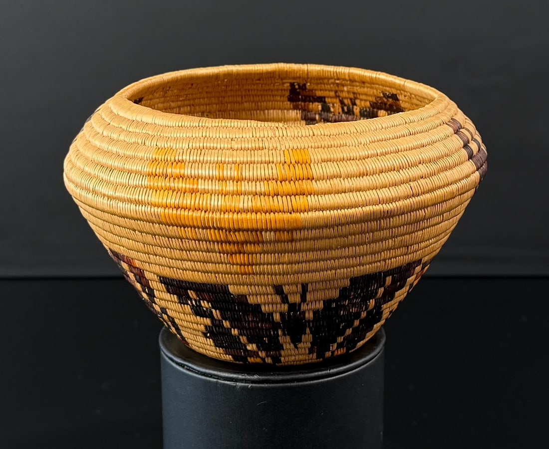 Panamint Pictorial Native American Indian Basket: Butterfly pattern. 5 3/4" diameter, 3 1/2" tall. Old Museum number on base.