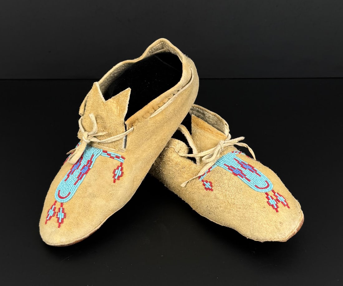Arapaho Native American Indian Beaded Moccasins: 11" by 4" by 3 5/8". Mid 20th Century.