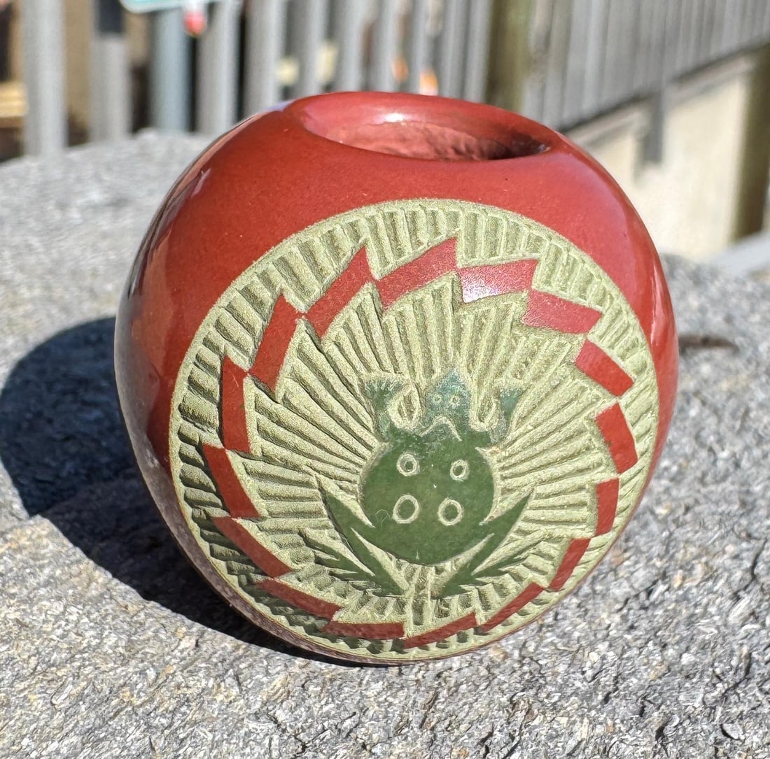 Joseph Lonewolf Santa Clara Pueblo Frog Pot: 1 1/2" diameter, 1 1/4" tall. Joseph Lonewolf. 1932 - 2014. Known for: Sgrafitto Carved Pottery. Joseph Lonewolf (January 26, 1932 ? November 9, 2014) was a Native American potter from Santa Clara Pue