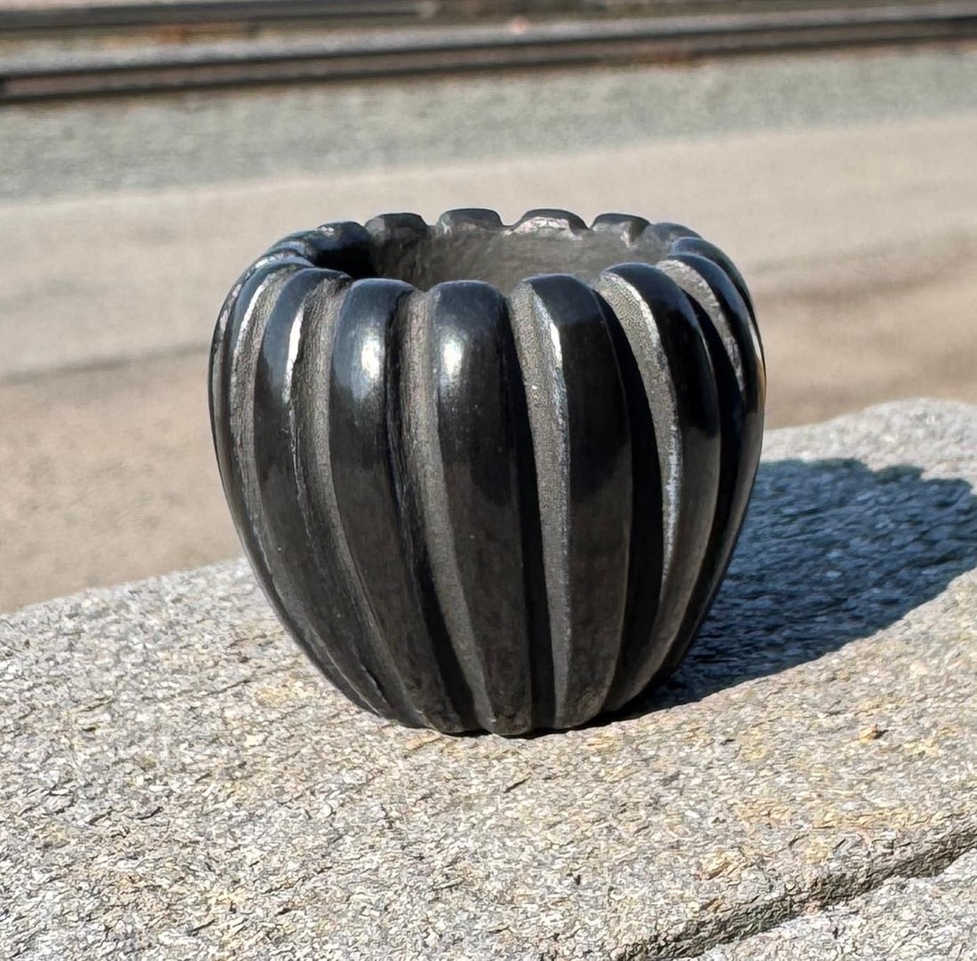 Naomi Fuentes Santa Clara Pueblo Melon Pot (1 of 8)
