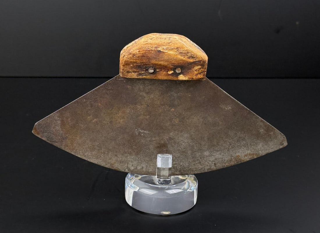 Alaskan Inuit Eskimo Ulu Knife: 6 1/4" by 6 1/8"
