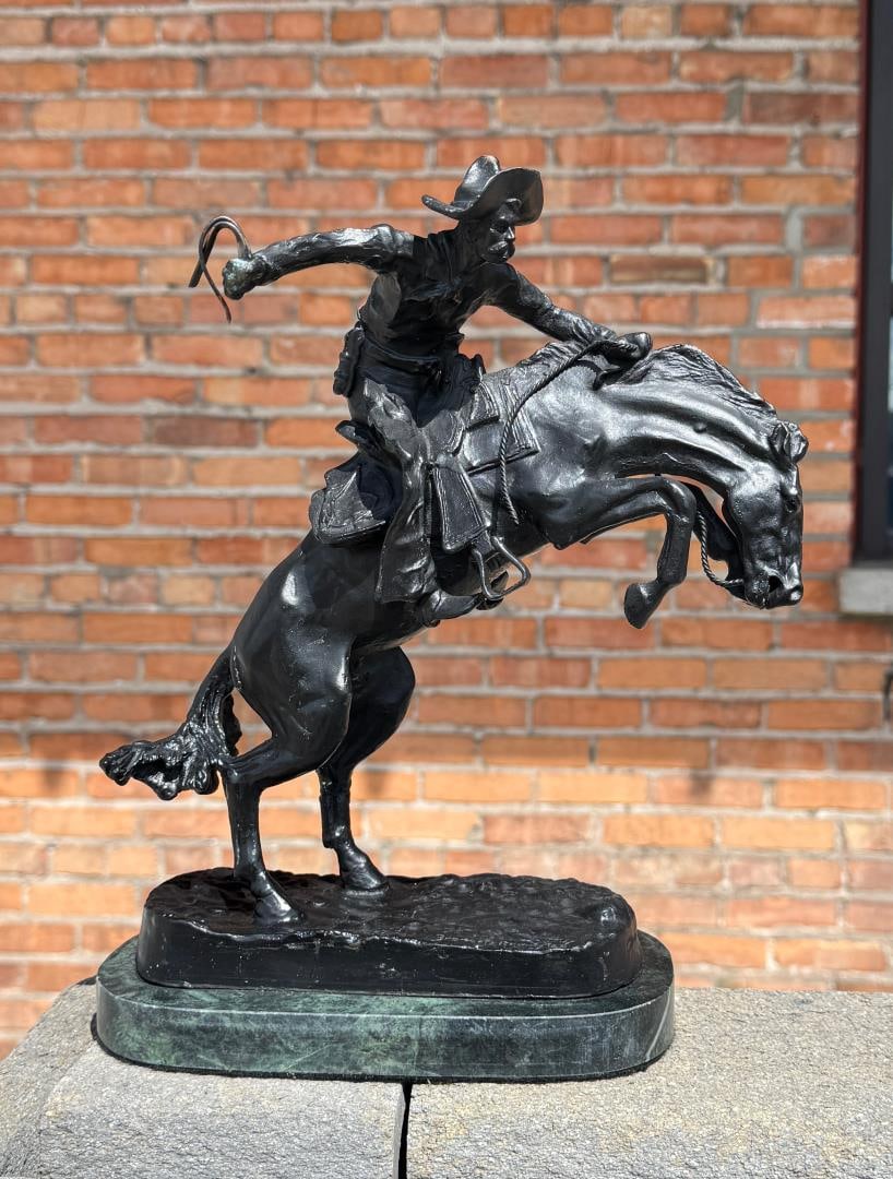 Frederic Remington Bronco Buster Bronze (1 of 9)