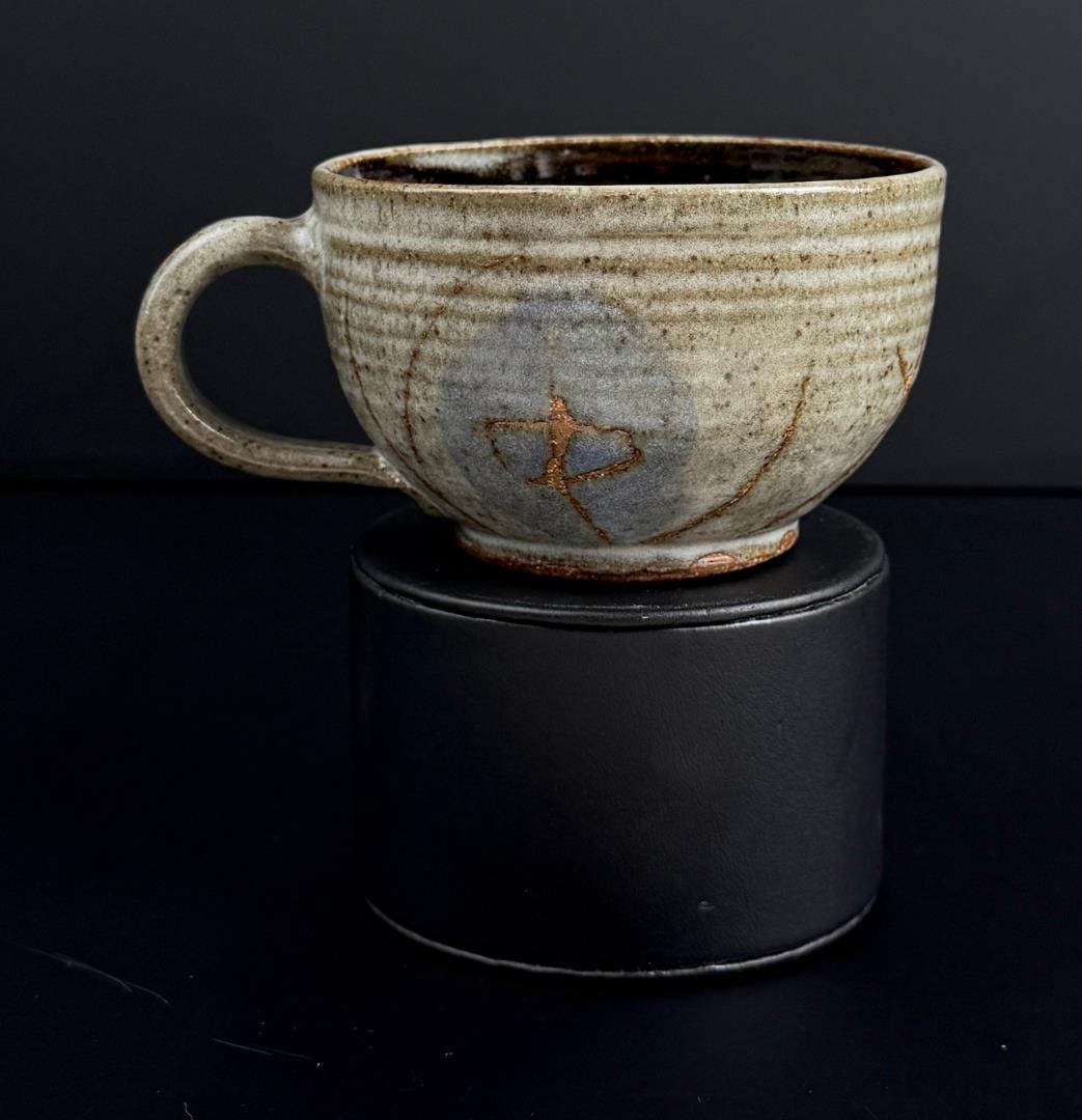 Frances Senska Montana Studio Pottery Mug (1 of 7)