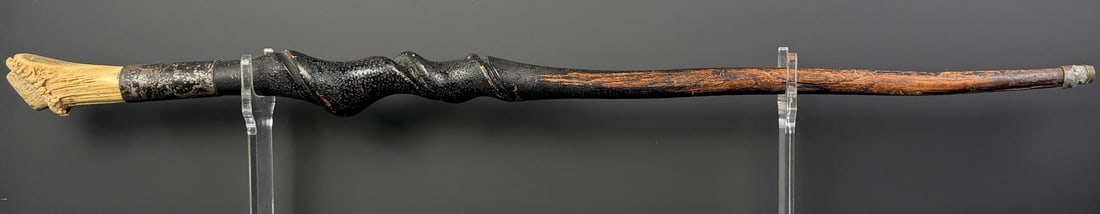 Victorian Stag Horn Handle Walking Stick: 36" long.
