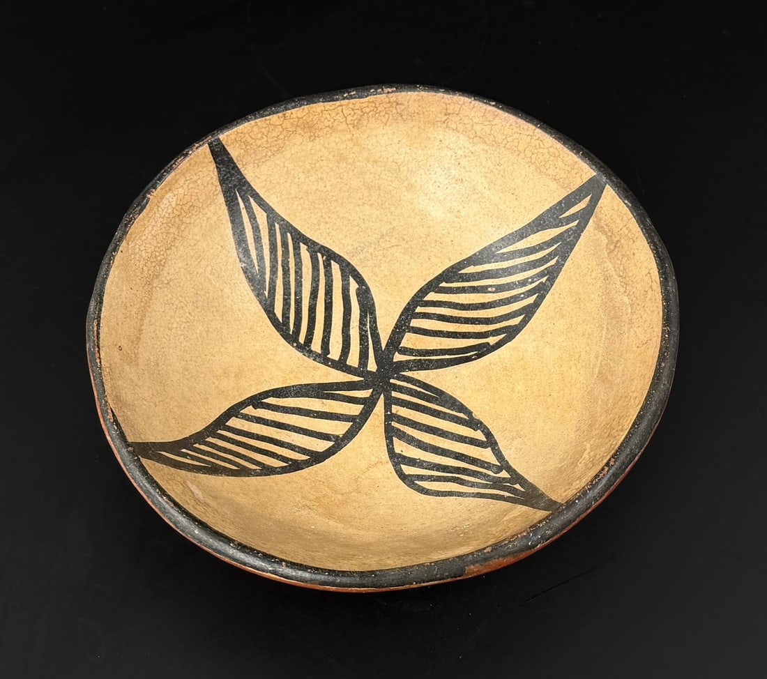 Cochiti Pueblo Pottery Bowl: 5 3/4" diameter, 1 5/8" tall.