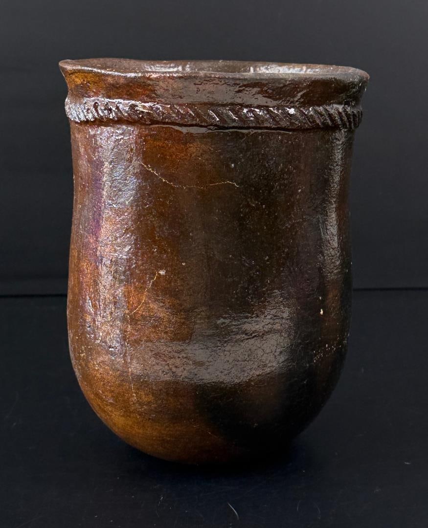 Navajo Indian Pinon Pine Pitch Pottery Jar: 7" tall, 5 1/4" diameter.