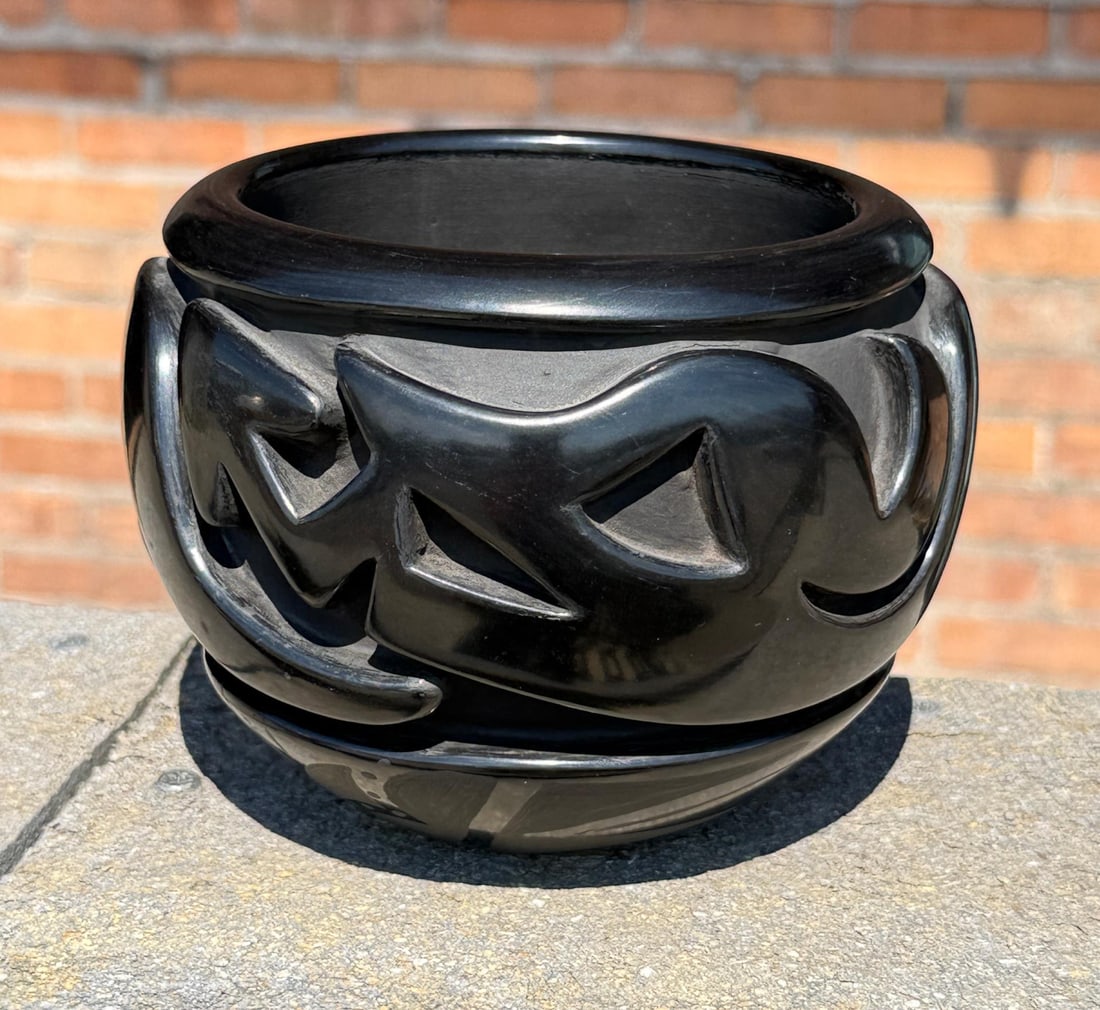 Mary Cain Santa Clara Pueblo Avanyu Jar: 5 3/4" diameter, 4 1/4" tall.