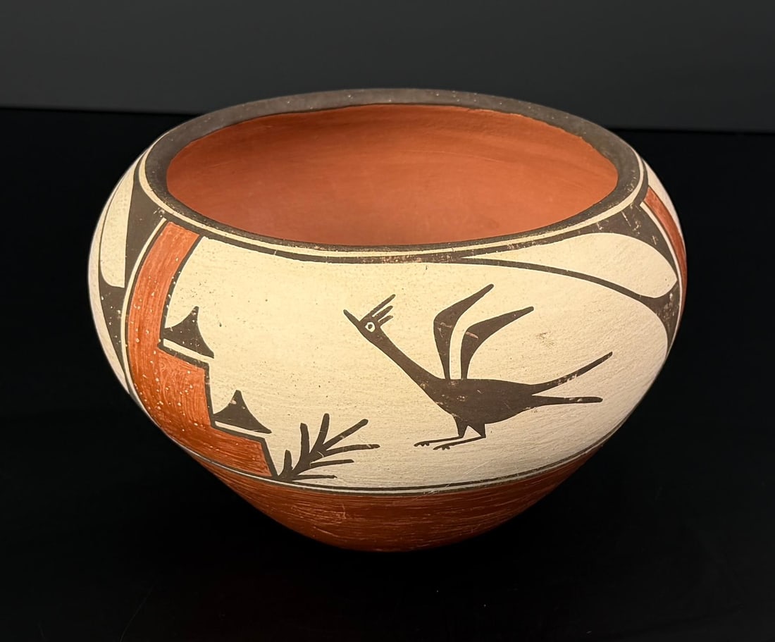 Helen Gachupin Zia Pueblo Pottery Jar: 6 1/2" diameter, 4 1/8" tall.